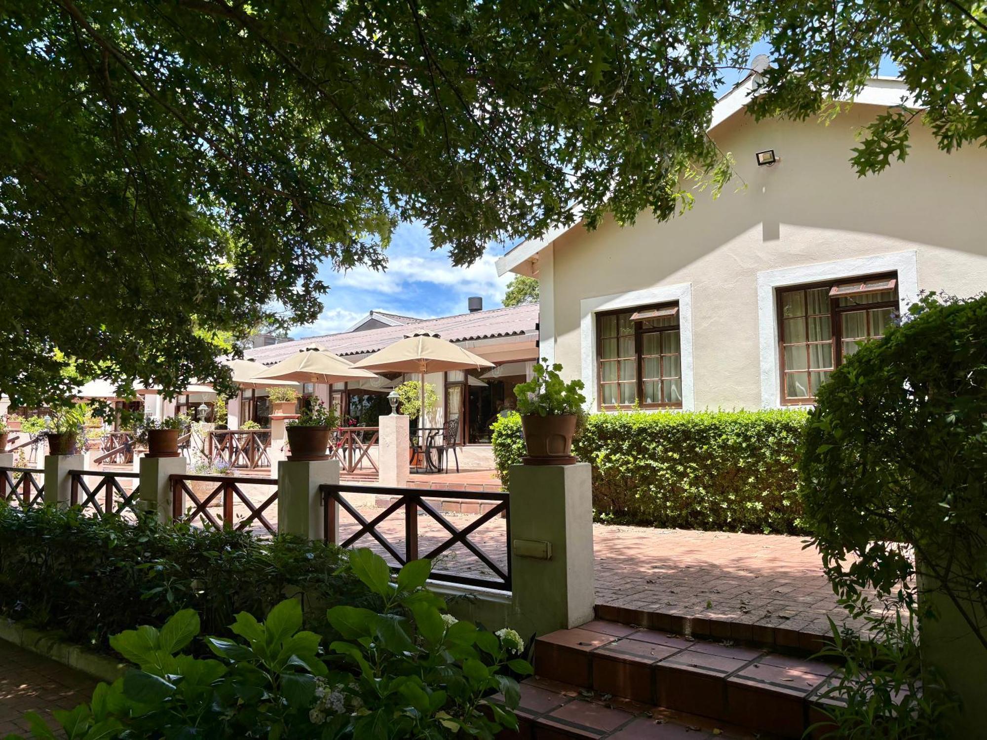 Eight Bells Mountain Inn Ruiterbos Exterior photo